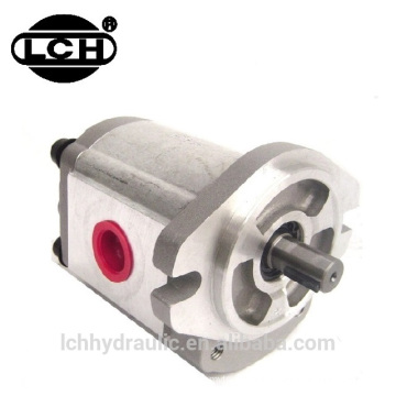 customize crawler cranes hydraulic triple gear pump